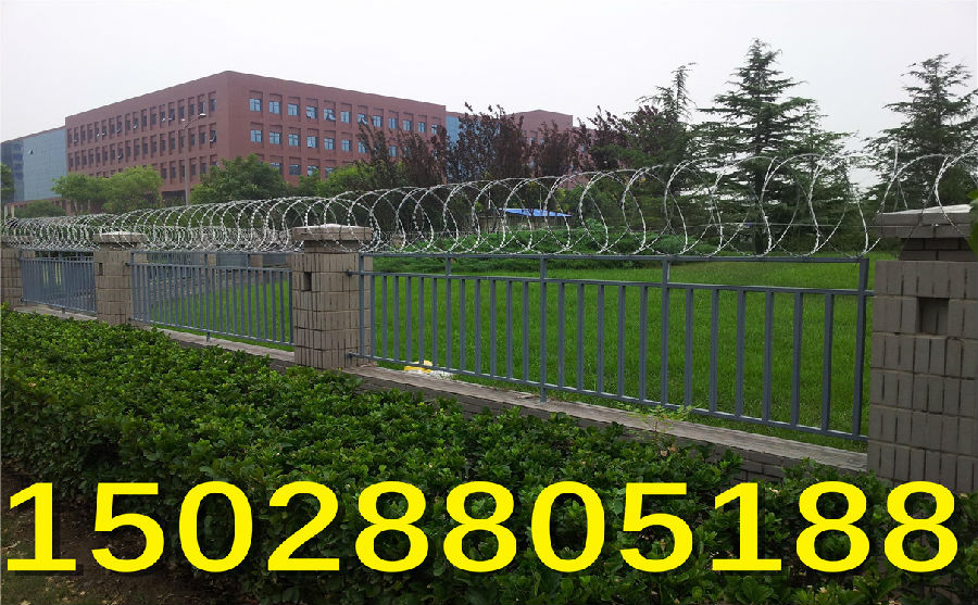 刺絲滾籠安裝效果圖 刺絲滾籠安裝效果圖