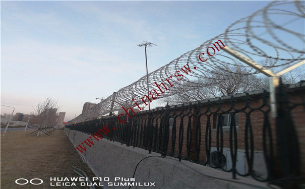 刺絲滾籠安裝在電廠 刺絲滾籠安裝在電廠